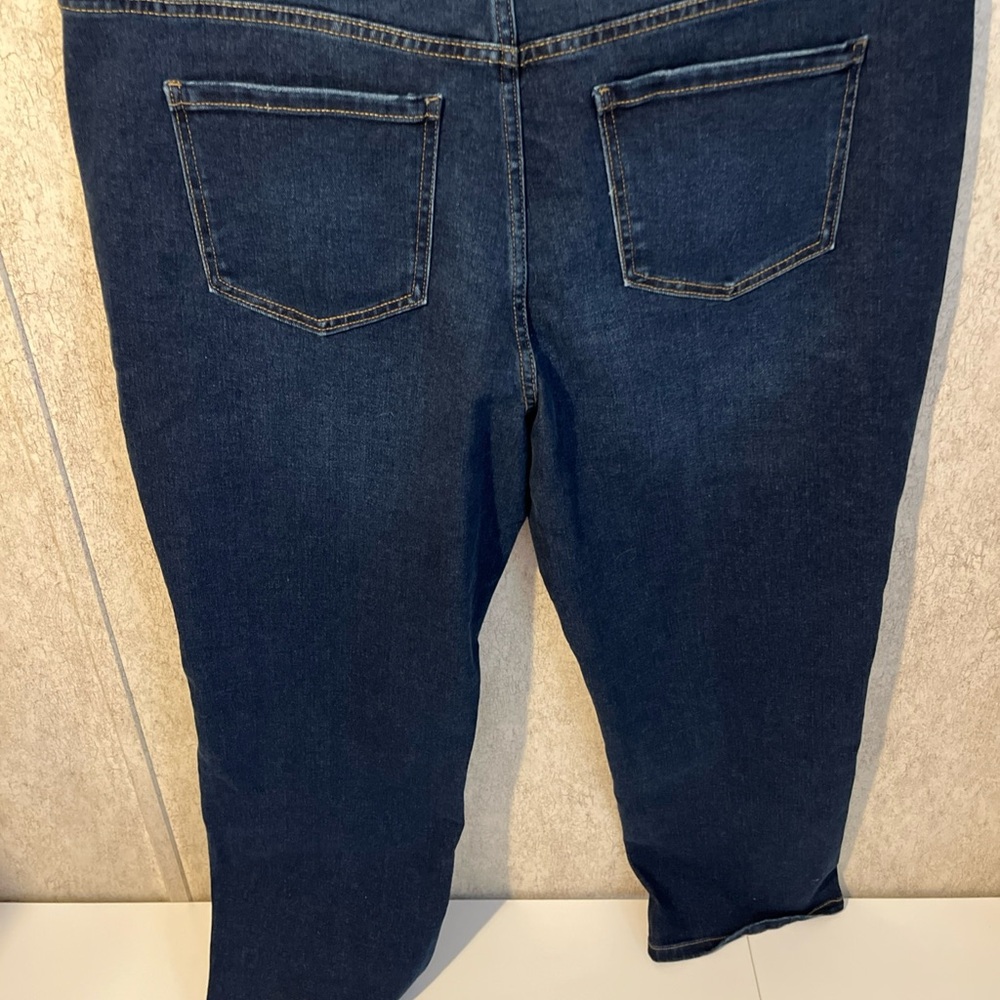 Time and Tru Dark Blue Straight Leg Jeans with hem slit stretchy 18 reg - Picture 9 of 10